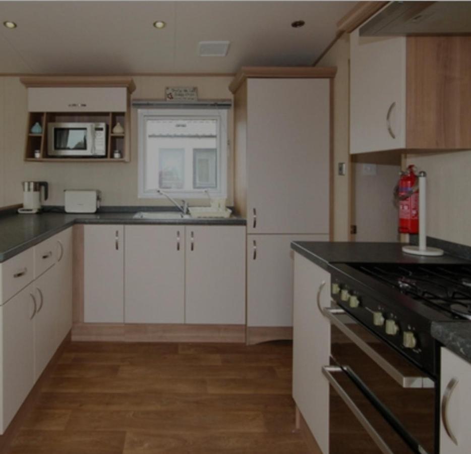 Holiday home Cosy Caravans Meadow View Chapel Saint Leonards