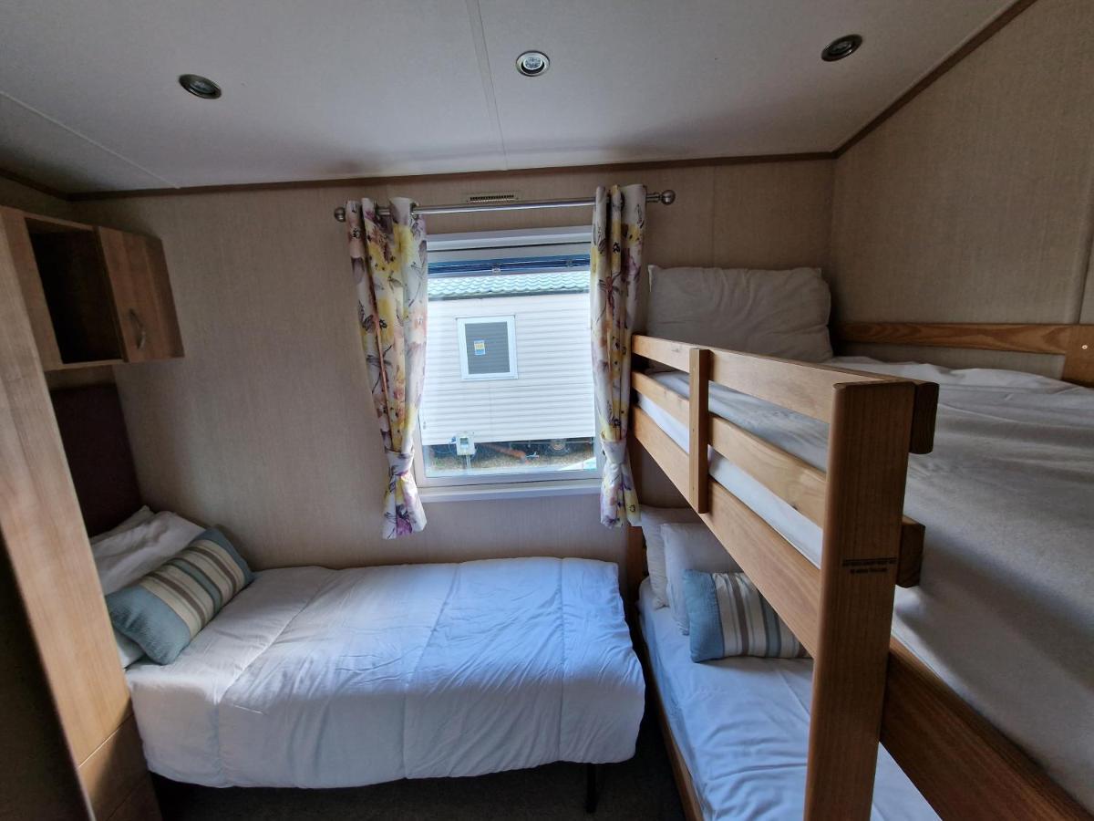 Cosy Caravans Meadow View Chapel Saint Leonards